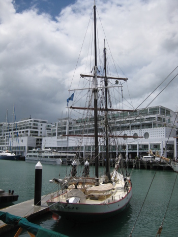 Auckland Maritime Museum - outside